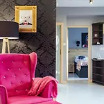 Apartman Bialy Mis Sauna & Jacuzzi *