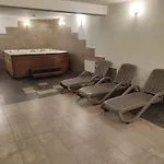 Bialy Mis Sauna & Jacuzzi * زاكوباني