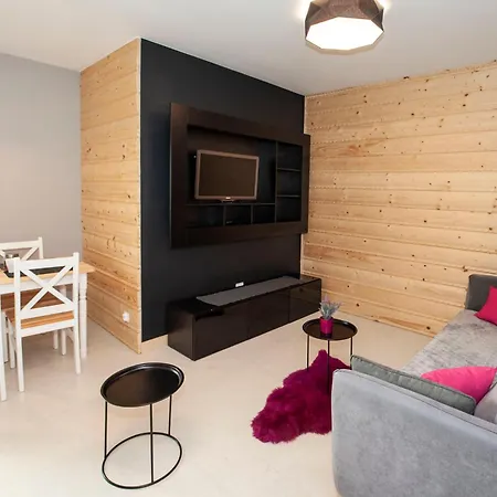 Bialy Mis Sauna & Jacuzzi Apartment *