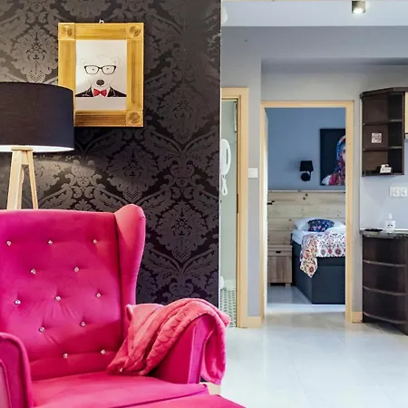 Daire Bialy Mis Sauna & Jacuzzi *